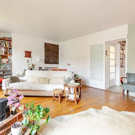 A Paradise Of Calm And Charm Paris